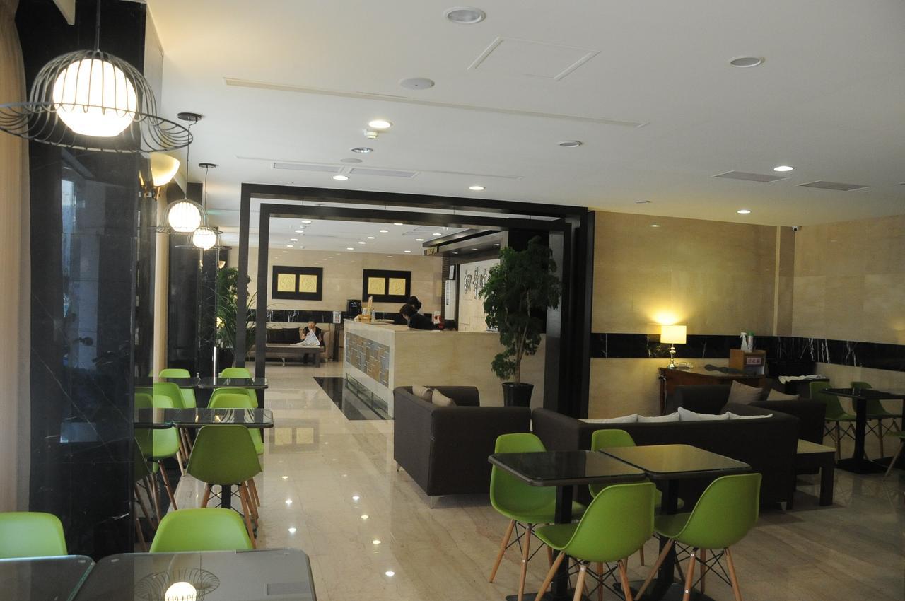 Maple Hotel Đài Nam Ngoại thất bức ảnh