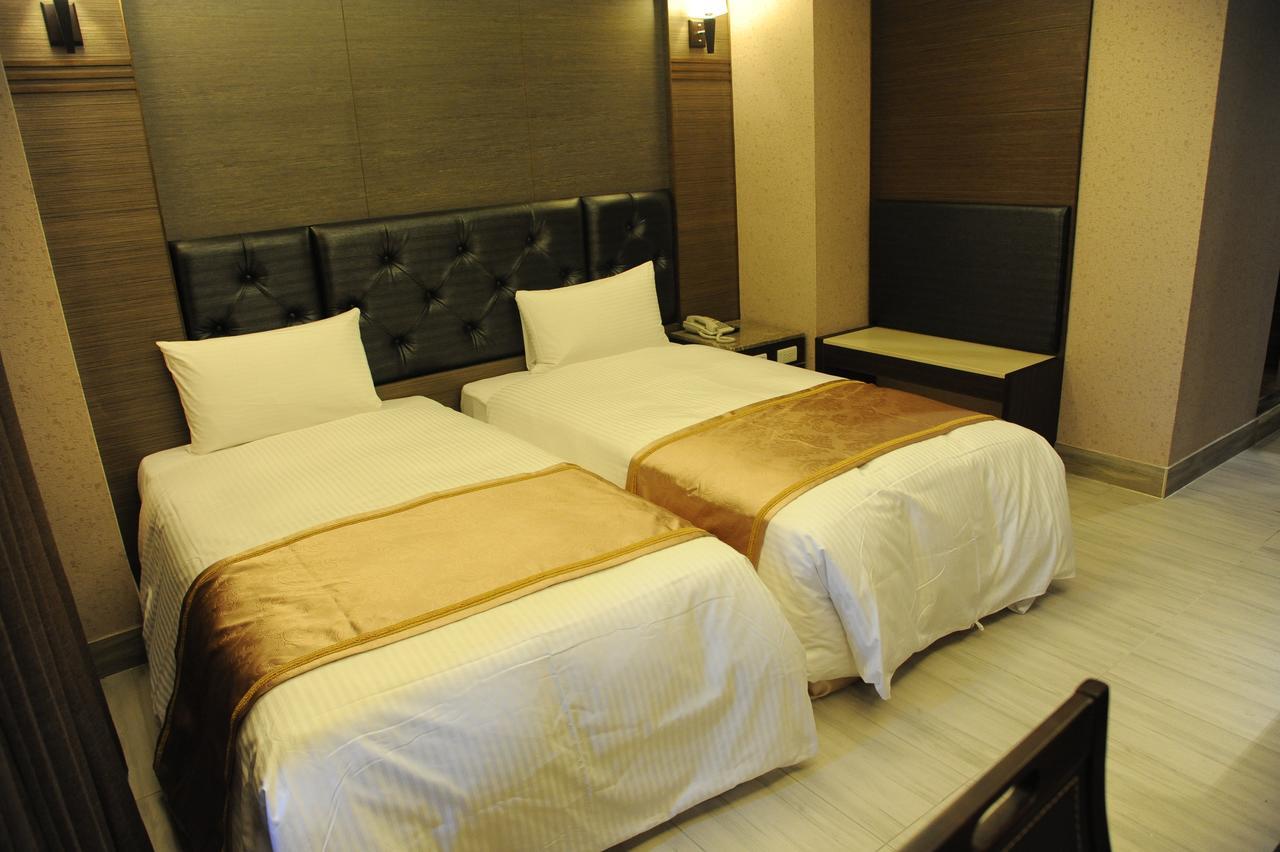 Maple Hotel Đài Nam Ngoại thất bức ảnh